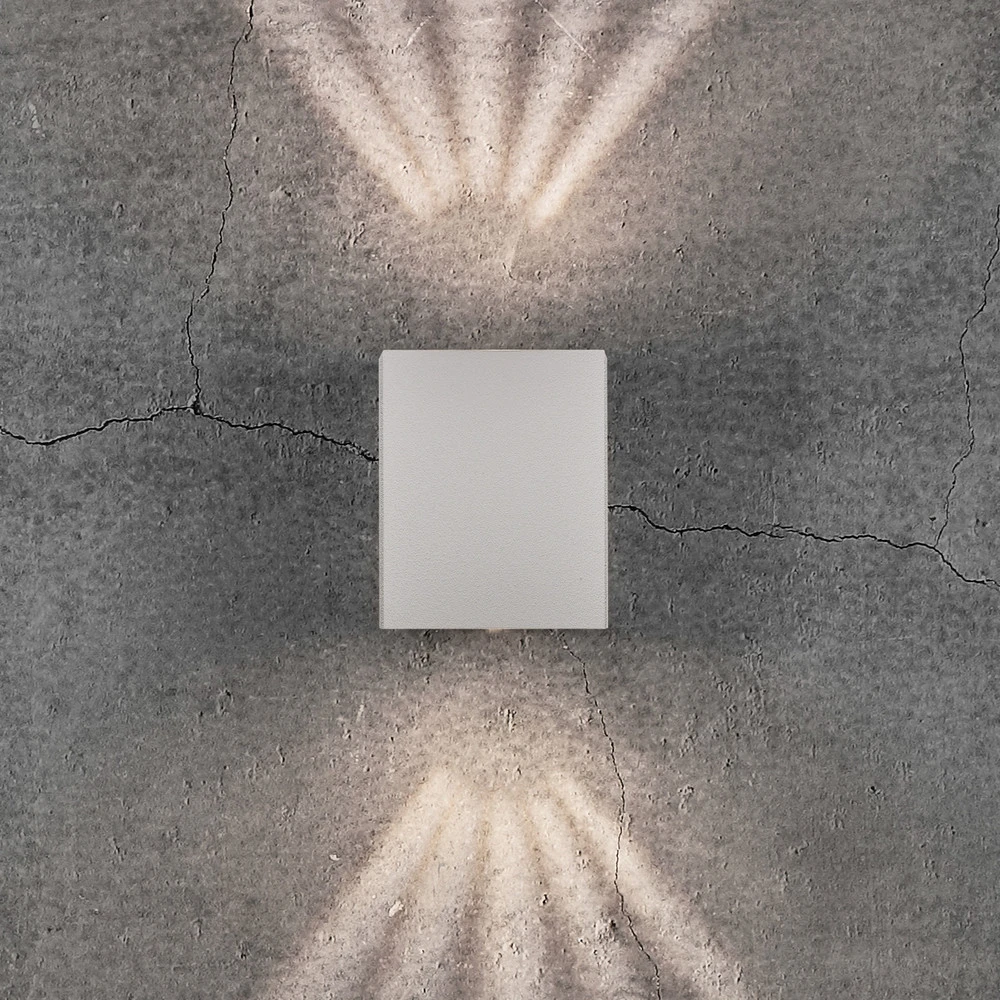 Applique d'ext. LED Canto Kubi 2, 10 cm, blanche Dimensions : 15 x 30 cm