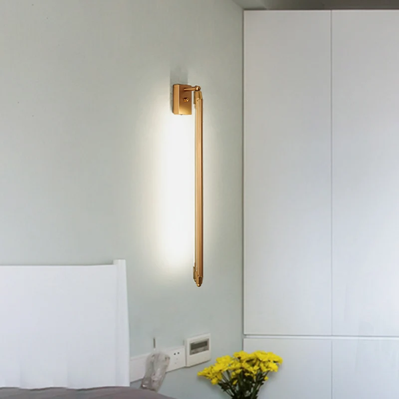 Applique murale linéaire en laiton/noir, récent et élégante, 1 lumière réglable en aluminium, éclairage pour salon