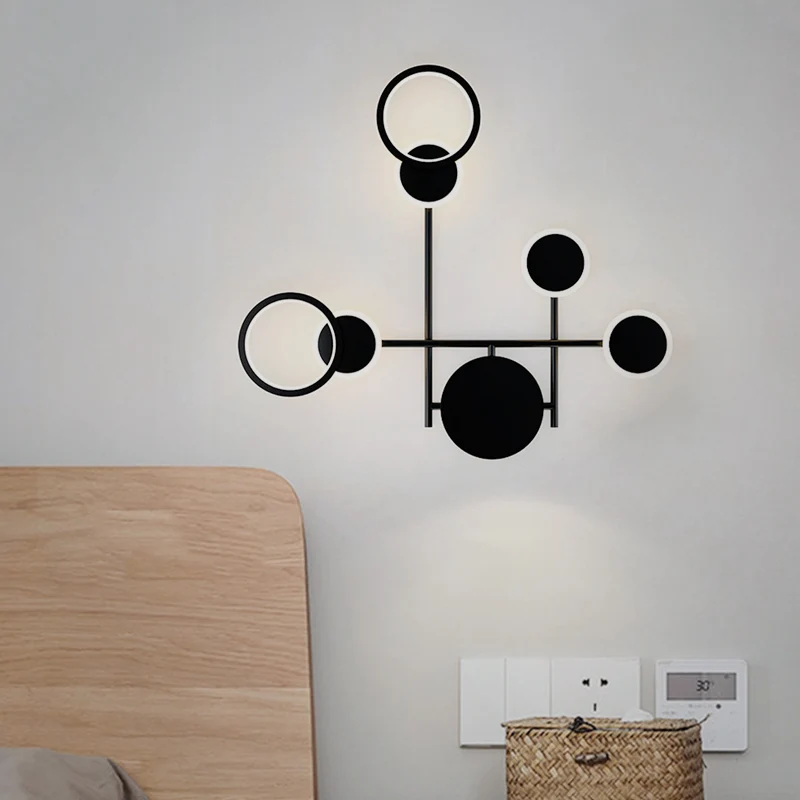 Applique orientable Applique murale LED ronde métallique allumant la lampe murale contemporaine à 2/3/4 lumières en noir