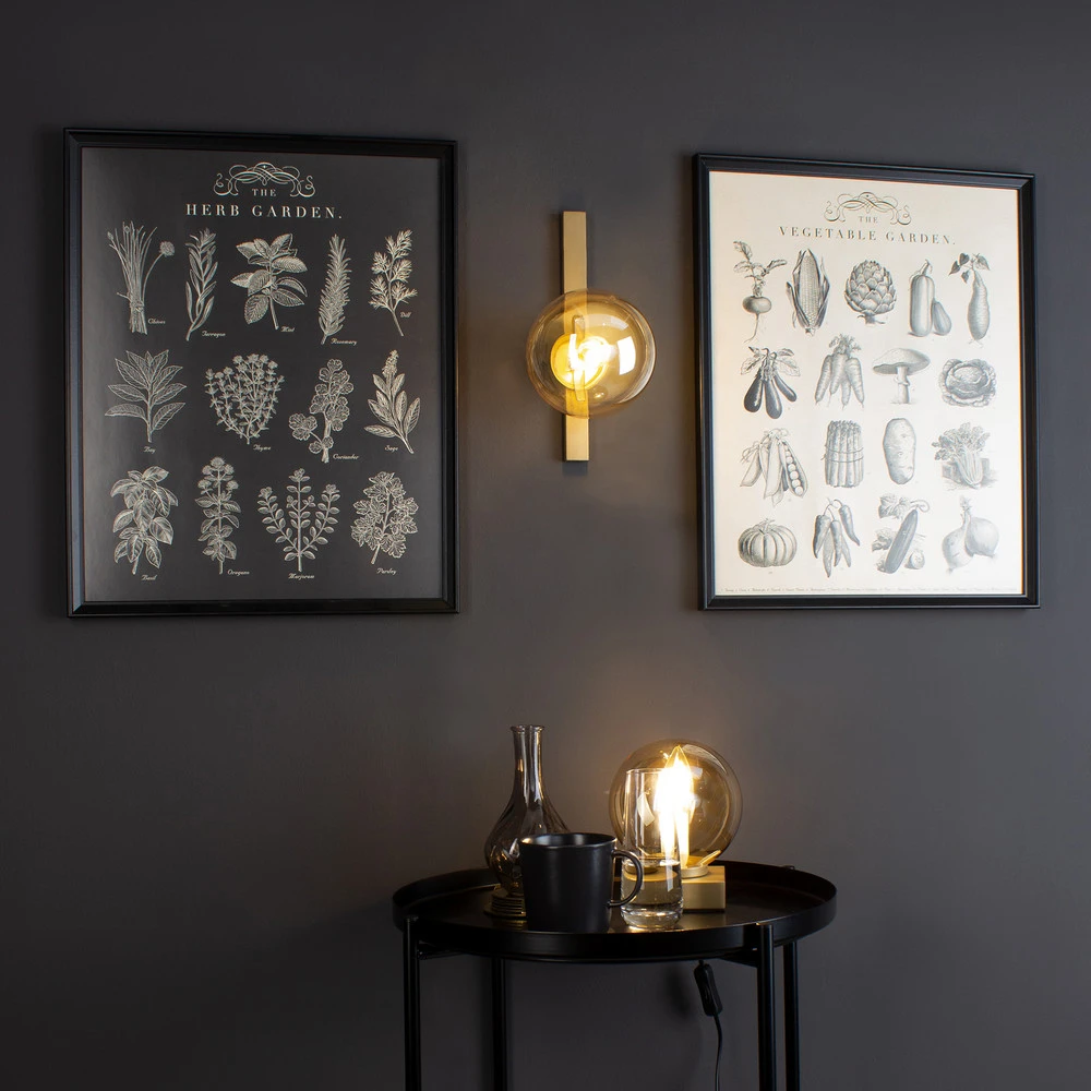 Applique Pluton à une lampe, dorée avec bras réglable