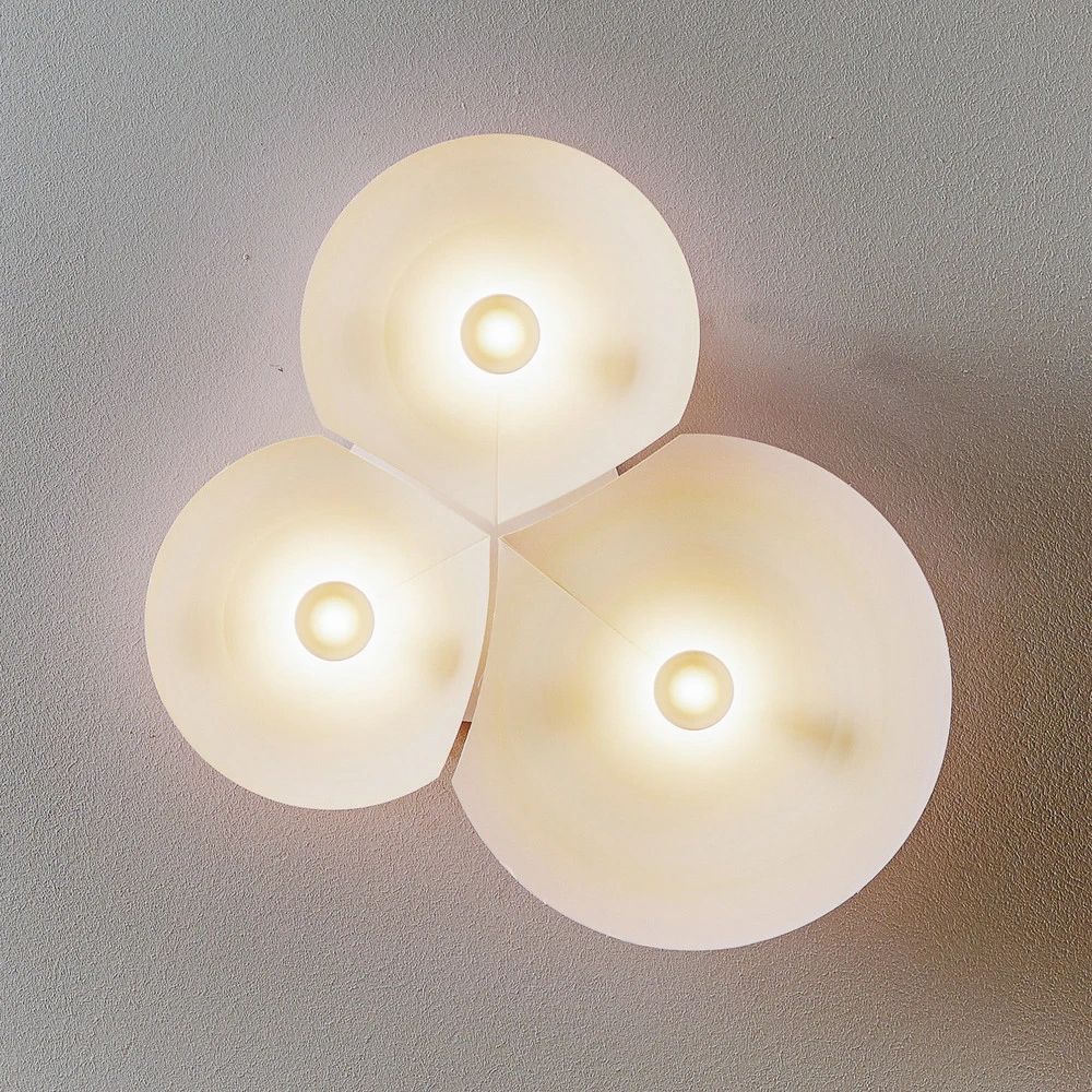 Luceplan Bulbullia applique LED à 3 lampes Dimensions : 15 x 30 cm