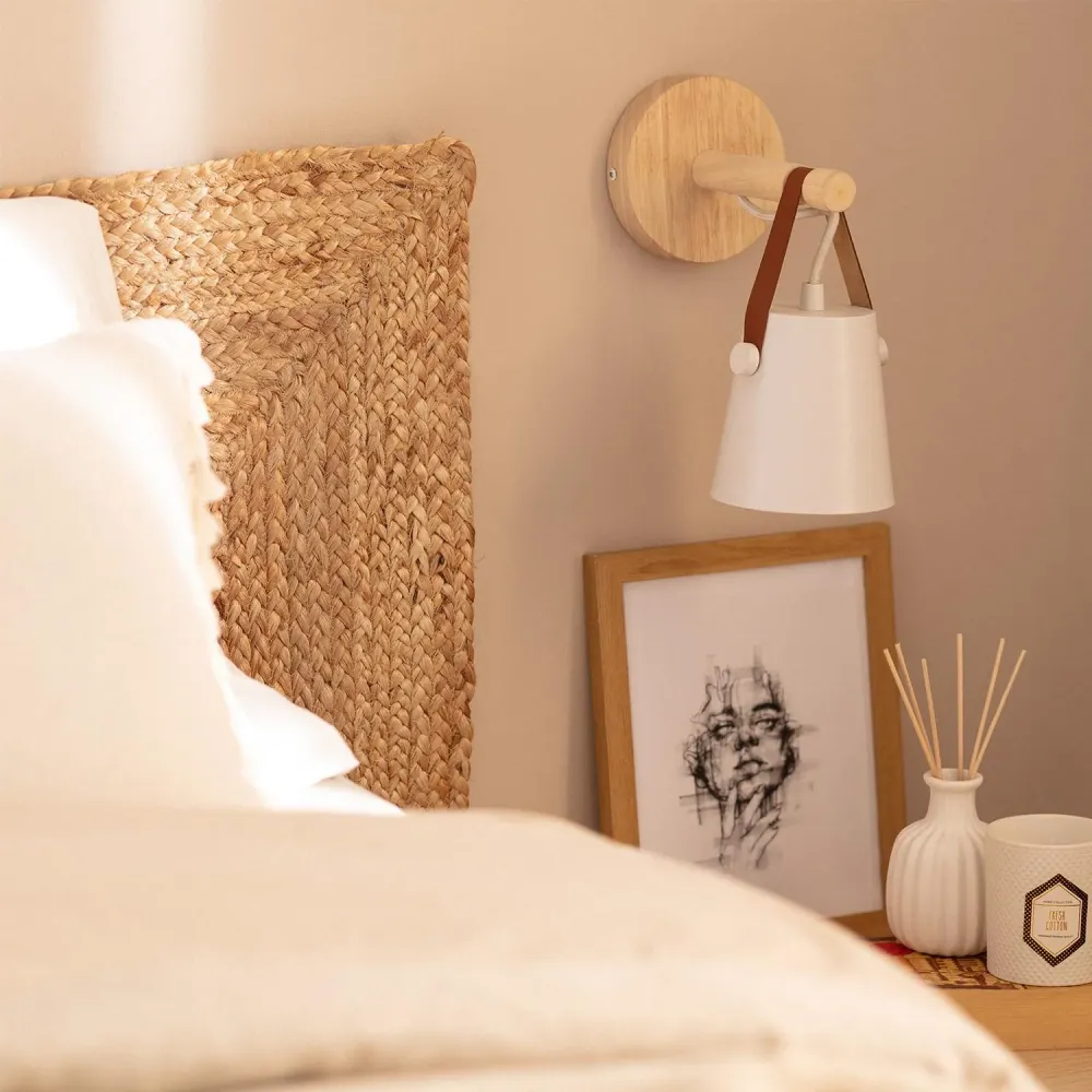 Étanche IP44 Applique murale en bois et acier avec éclairage LED Tynset