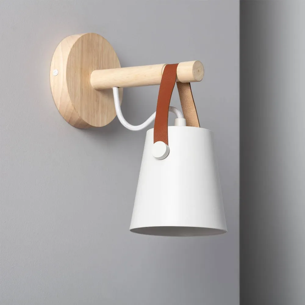 Étanche IP44 Applique murale en bois et acier avec éclairage LED Tynset