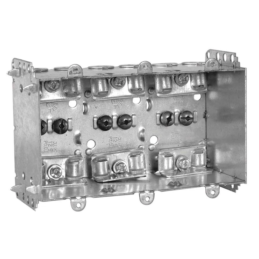 Boîte électrique rectangulaire non regroupable pour (3) dispositifs, 2-1/2'' de profondeur (37,5 po3) résistant aux UV