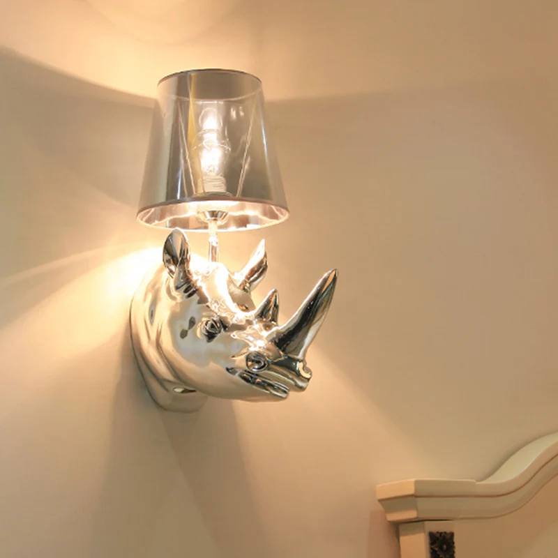 Wandleuchte aus Kunstharz Silber/Gold, Nashorn, 1 Licht, rustikale Wandbeleuchtung für Schlafzimmer mit kegelförmigem Stof...