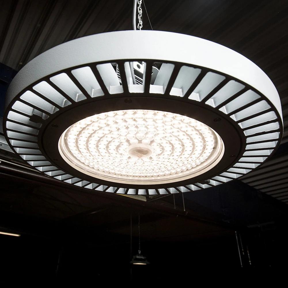Projecteur de hall LED FLC 840 lentille 66° 106W