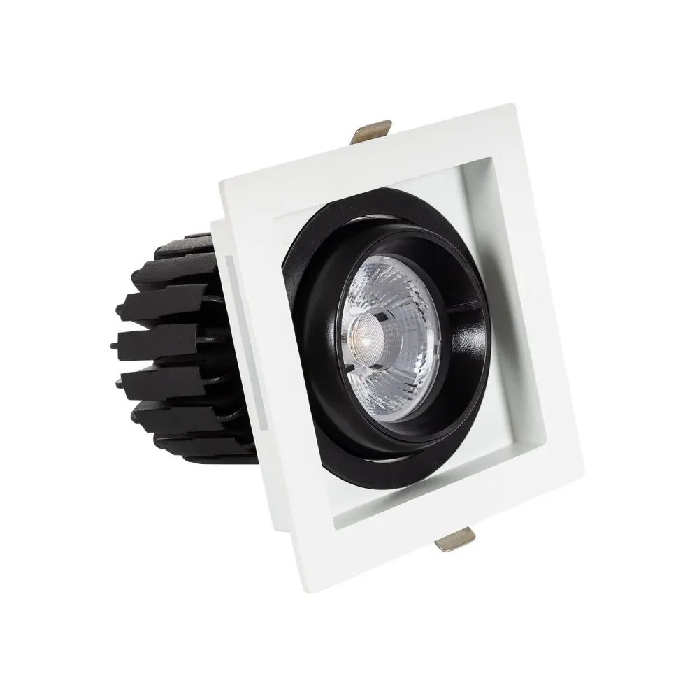 Projecteur LED encastrable carré pivotant 360º CRI90 12W découpe 100x100mm anti-scintillement.