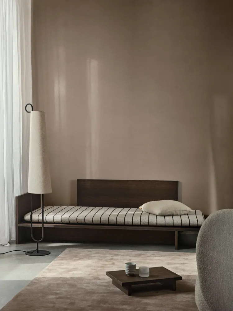 Ancora Floor Lamp - Black/Natural