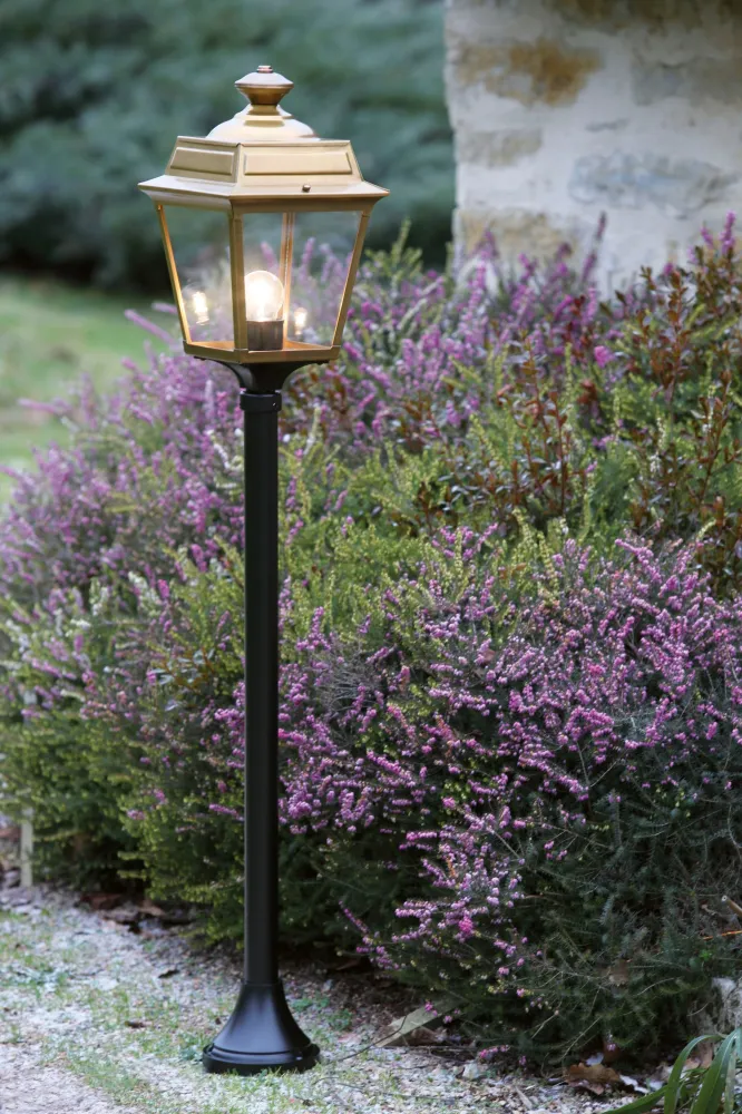 Applique Place des Vosges 1 Tradition N°4 Laiton vernis teinté 070 151007070