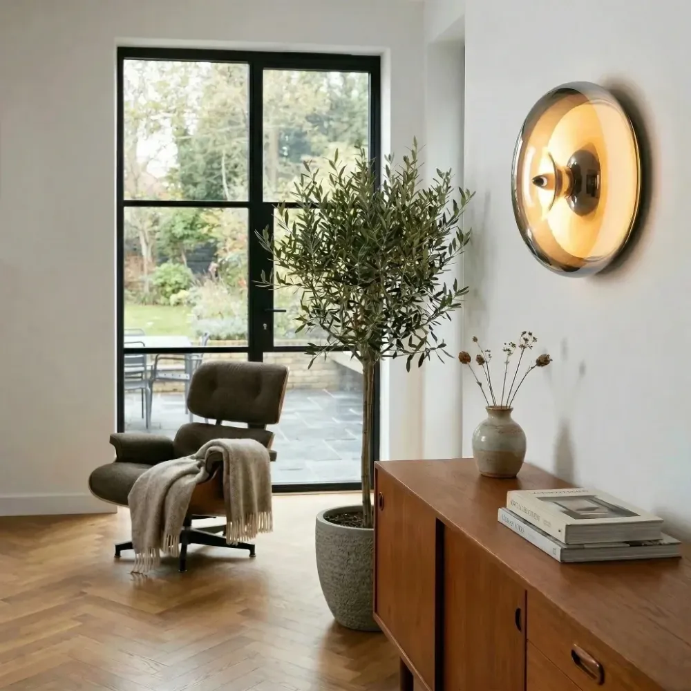 Applique murale en verre incurvé LED minimaliste Liorra Chrome At Ease Home Life