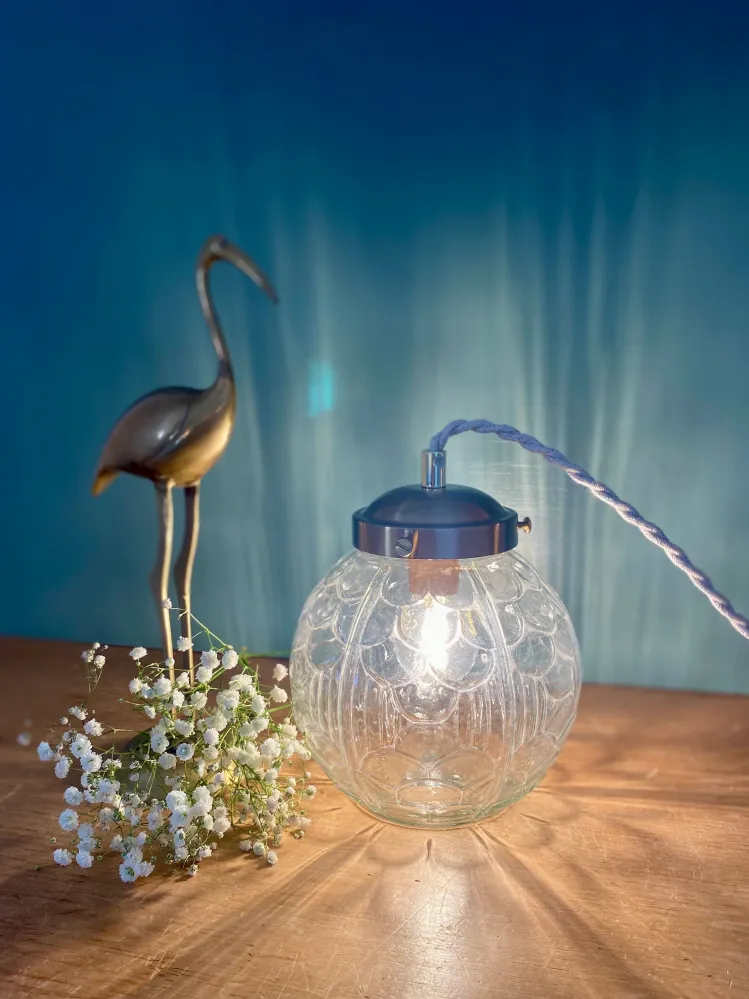 Baladeuse ou lampe à poser globe vintage art déco en verre