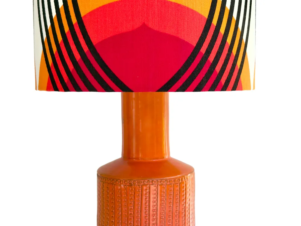 Lampe de table Bitossi (Italie) « Raviolo » orange, XXL 113 cm, avec abat-jour fait main (tissu vintage) *PIÈCE RARE*