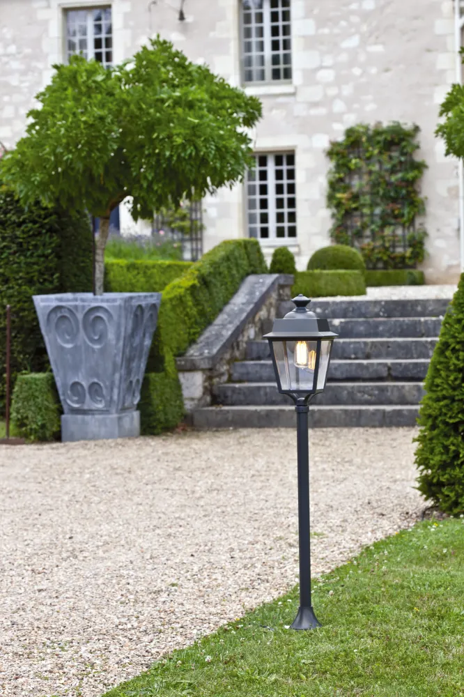 Borne Place des Vosges 1 évolution N°6 Noir foncé 000 150019000