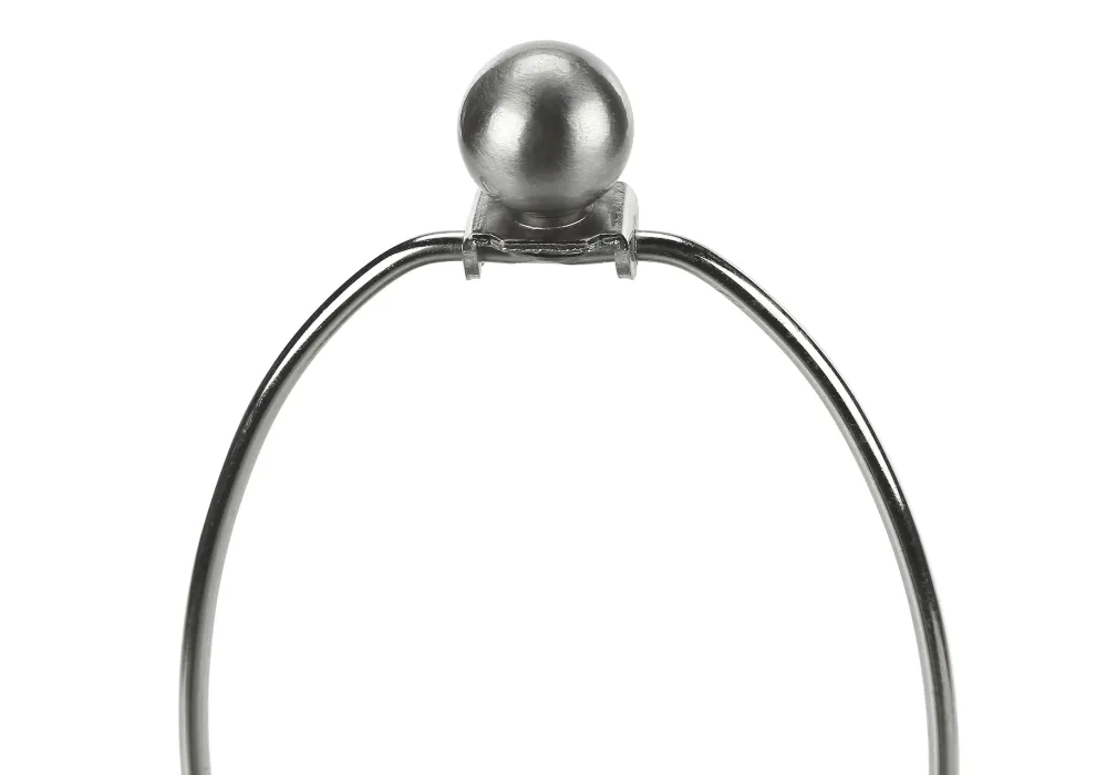 ÉCLAIRAGE - LAMPE DE TABLE 18"H CÉRAMIQUE CRÈME / ABAT-JOUR IVOIRE