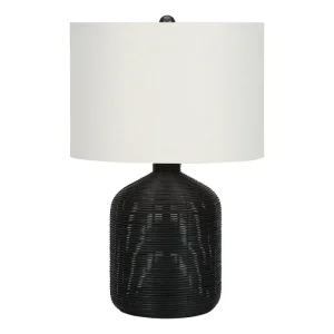 ÉCLAIRAGE - LAMPE DE TABLE 23"H ROTIN NOIR / ABAT-JOUR IVOIRE