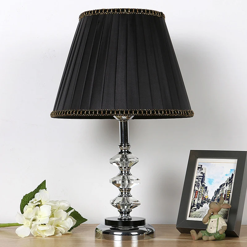 Abat-jour plissé simple, veilleuse en cristal K9 transparent, 1 lampe de table de salon en noir Clearhalo