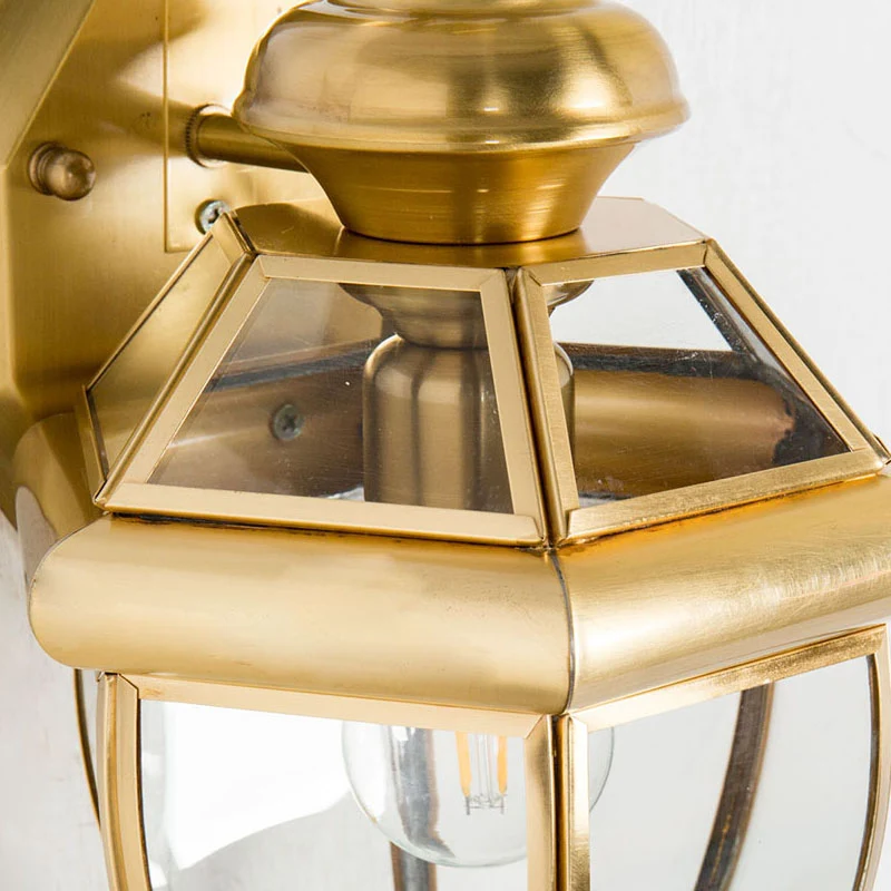Applique en forme d'urne en métal, luminaire traditionnel traditionnel à 1 tête en laiton pour le salon Clearhalo