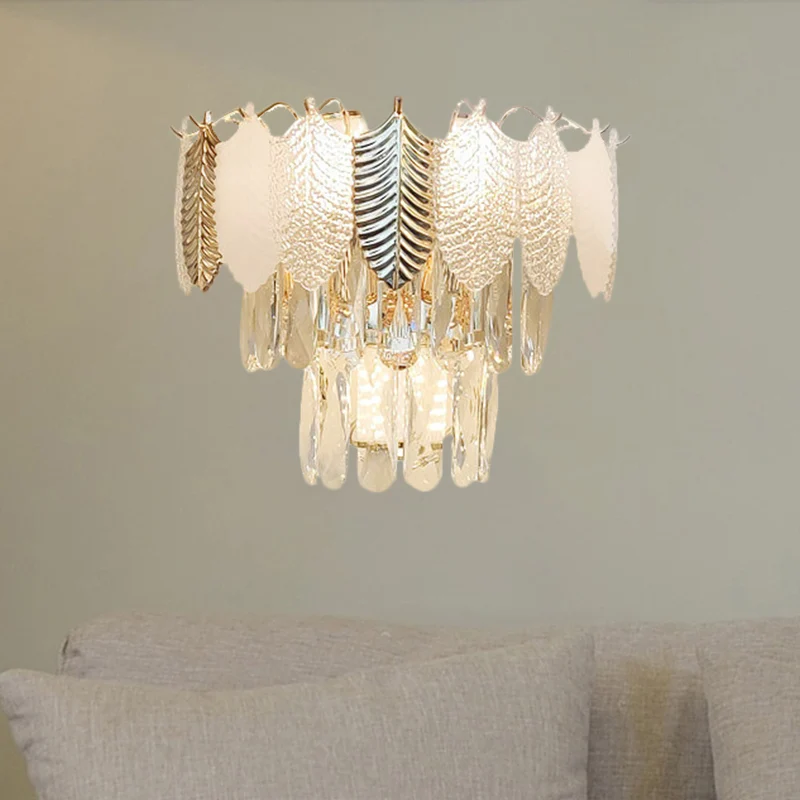 Applique murale conique à 3 têtes, lampe murale moderne en cristal clair avec feuilles dorées et acryliques Clearhalo