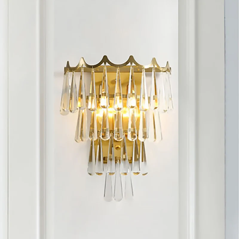 Applique murale dorée à 2 lumières de Style moderne avec abat-jour en forme de larme en cristal transparent Clearhalo