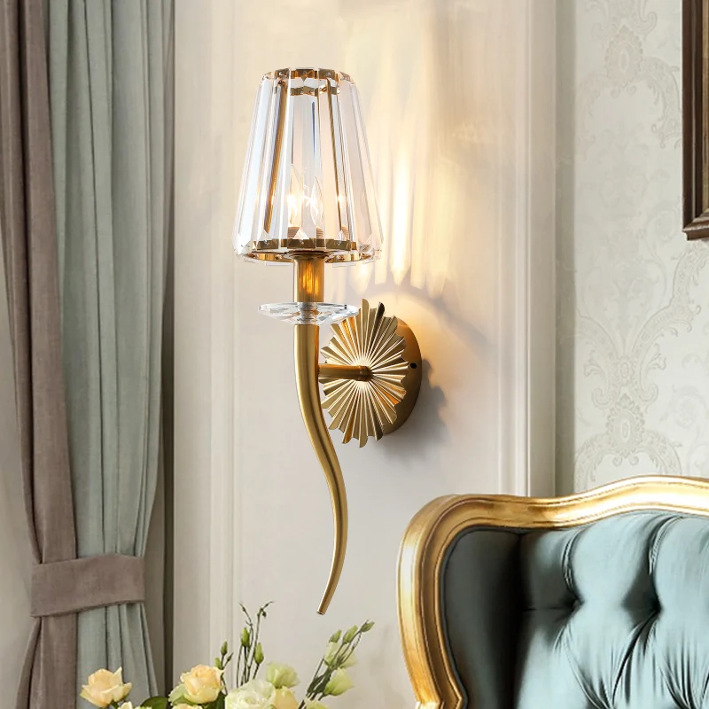 Applique murale moderne à abat-jour conique transparent, 1 tête, avec prisme en cristal doré, pour escalier Clearhalo