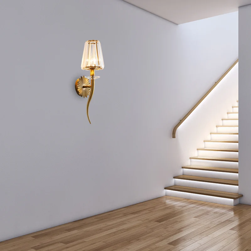 Applique murale moderne à abat-jour conique transparent, 1 tête, avec prisme en cristal doré, pour escalier Clearhalo