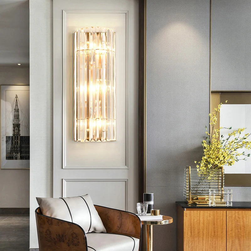 Applique murale moderne à 3 lumières, demi-cylindre doré avec abat-jour en cristal Clearhalo