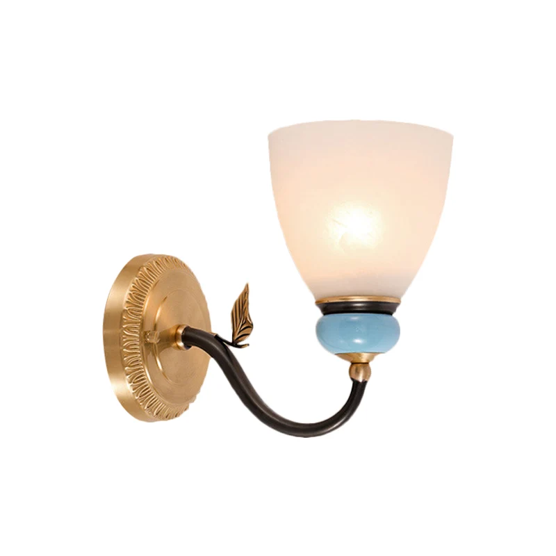 Applique murale traditionnelle en verre blanc, 1 ampoule, cône noir et or, luminaire d'angle Clearhalo