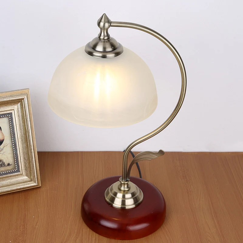 Éclairage de table en forme de dôme marron, lampe de table de chevet traditionnelle en verre givré à ampoule unique pour s...