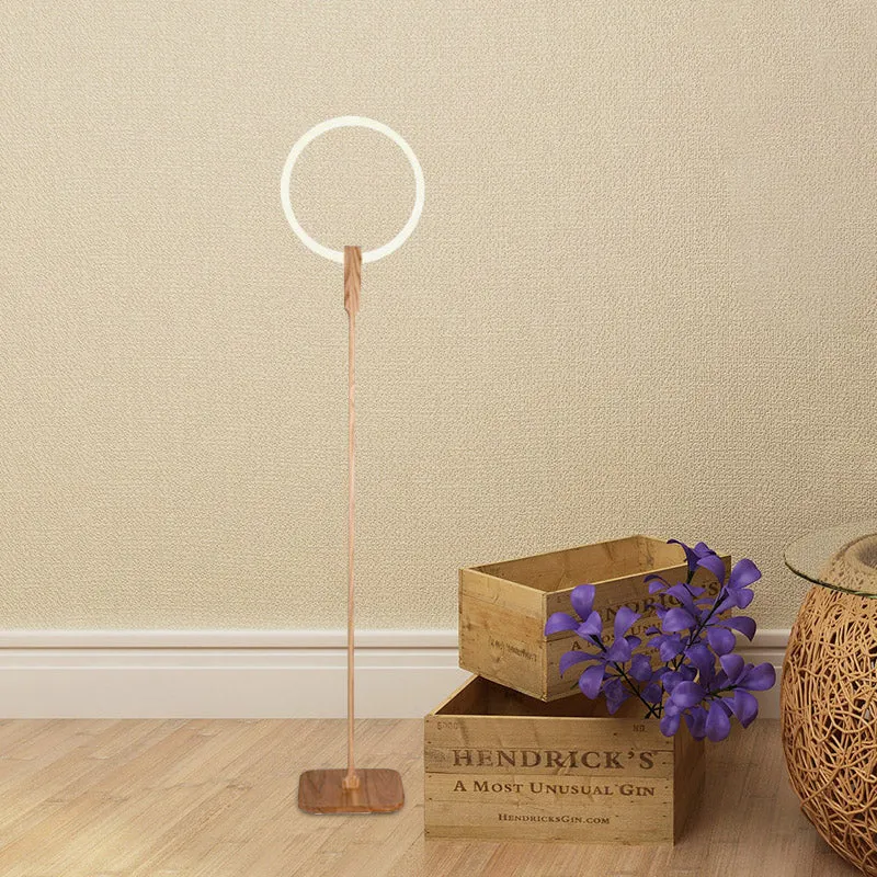 Lampe de lecture circulaire contemporaine en bois pour salle d'étude, lampe LED sur pied en beige Clearhalo