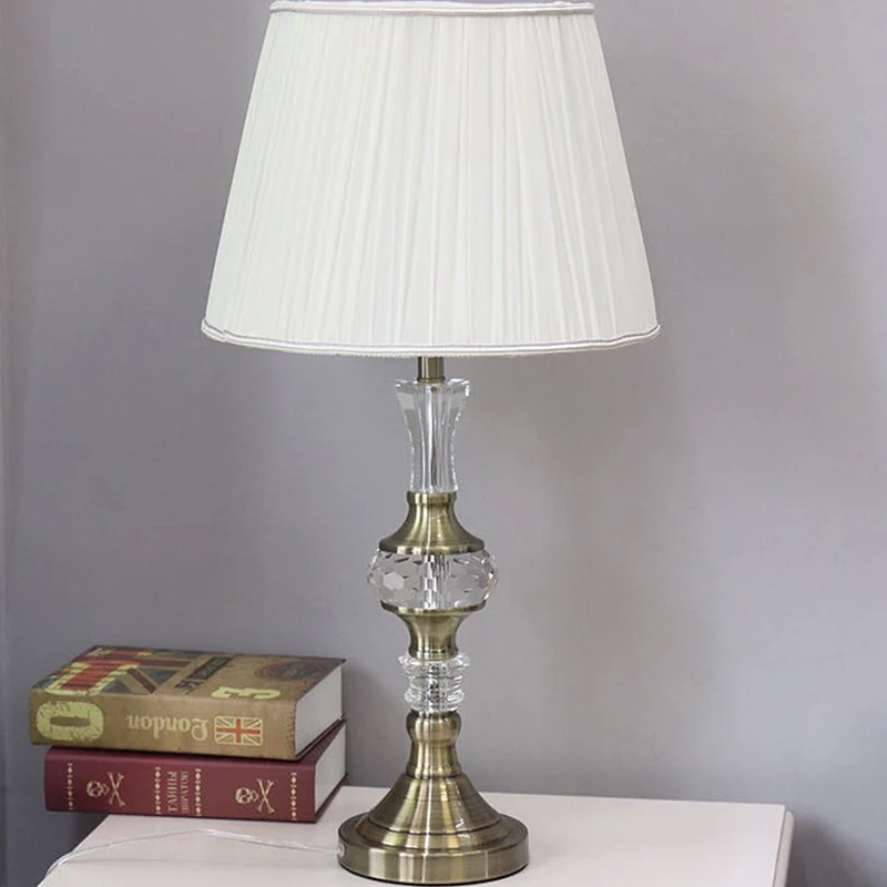 Lampe de lecture à 1 tête en tissu contemporain, éclairage de travail en cristal à tambour conique, blanc Clearhalo