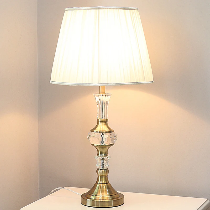 Lampe de lecture à 1 tête en tissu contemporain, éclairage de travail en cristal à tambour conique, blanc Clearhalo