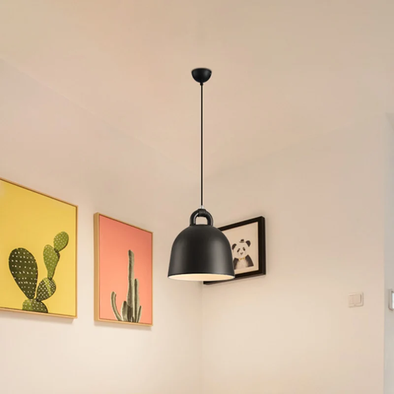 Lampe à suspension bombée contemporaine en métal 1 lumière noire éclairage à suspension pour salle à manger Clearhalo