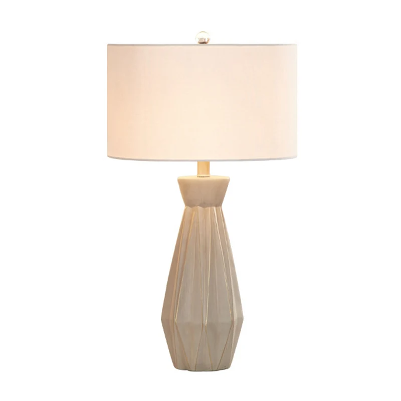Lampe de table en forme de vase de campagne, ampoule unique, éclairage de nuit en céramique avec abat-jour rond blanc/beig...