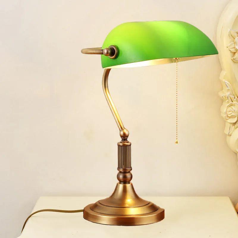 Lampe de table de nuit en verre vert pays avec abat-jour en métal à 1 lumière avec chaîne de traction pour chambre à couch...