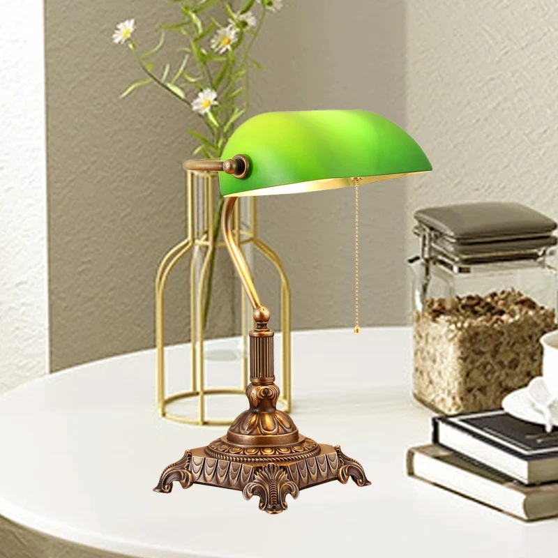 Lampe de table de nuit en verre vert pays avec abat-jour en métal à 1 lumière avec chaîne de traction pour chambre à couch...