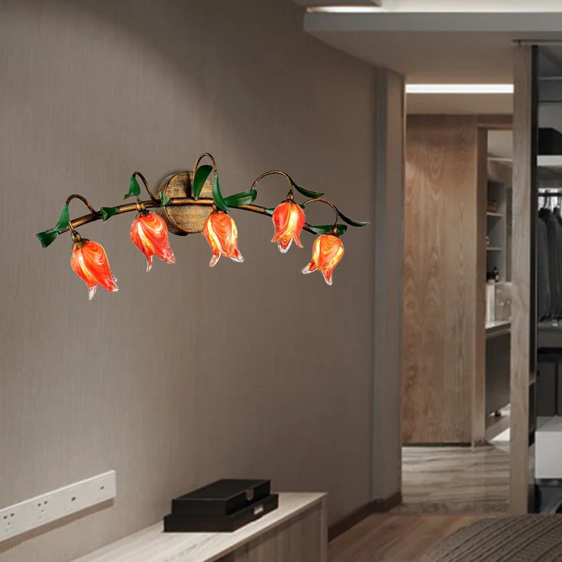 Lampe de vanité tulipe pastorale, applique murale LED en métal à 5 têtes en rouge/jaune pour salle de bain Clearhalo