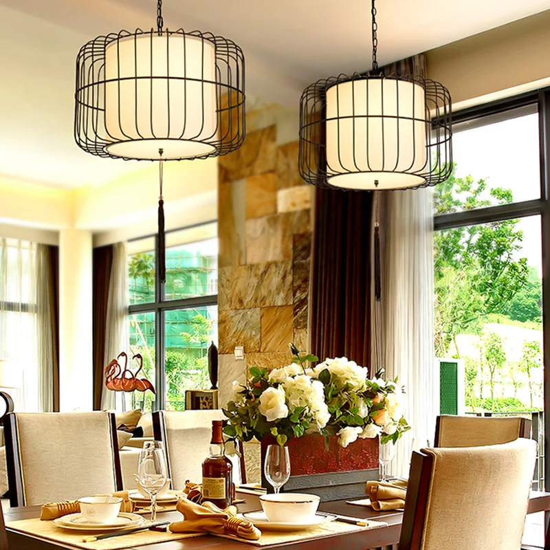 Lanterne suspendue noire en tissu de 16 "/ 19,5" de large, 1 lumière, éclairage vers le bas traditionnel et élégant Clearhalo