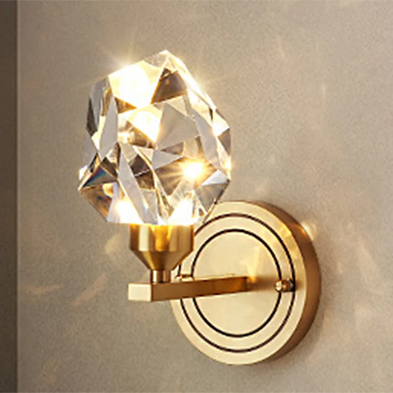 Luminaire mural LED en forme de gemme pour salon, éclairage mural en cristal de simplicité en laiton Clearhalo