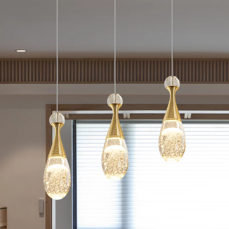 Luminaire suspendu moderniste en forme de larme multi-lumière en verre de cristal transparent à 3 ampoules pour salle à ma...