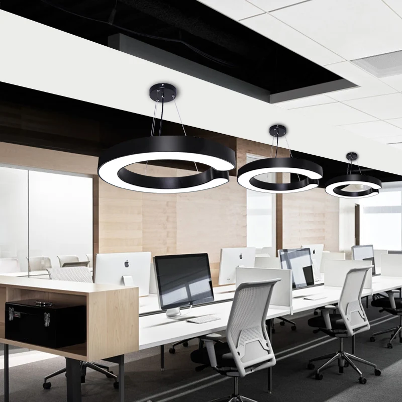 Luminaire suspendu en métal en forme de C, lampe de plafond LED minimaliste pour le bureau Clearhalo