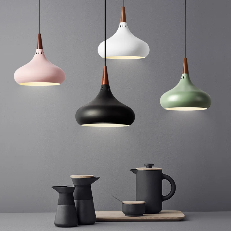 Luminaire suspendu oignon Macaron en aluminium, plafonnier suspendu simple vert/blanc/or avec prise ventilée Clearhalo