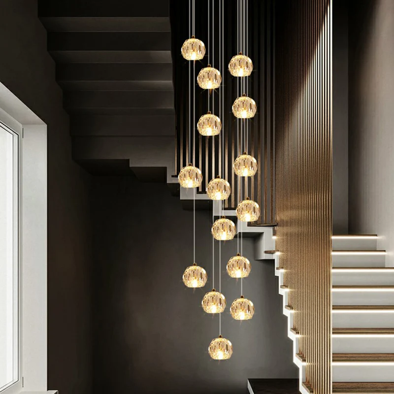 Plafonnier boule de cristal taillé à facettes, luminaire suspendu minimaliste en grappe dorée pour escaliers Clearhalo