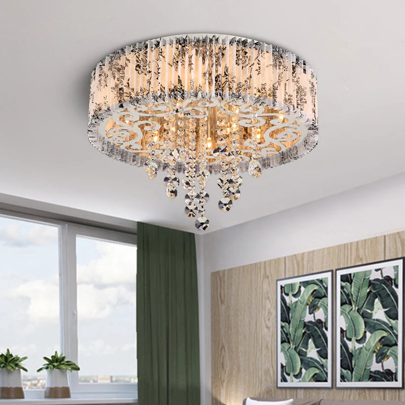 Plafonnier circulaire moderniste à 5 ampoules en tissu plissé à motifs blanc avec drapé en cristal Clearhalo