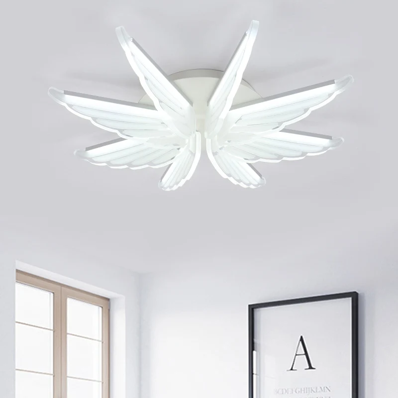 Plafonnier encastré en forme d'aile en acrylique, plafonnier LED romantique pour chambre de bébé en blanc Clearhalo