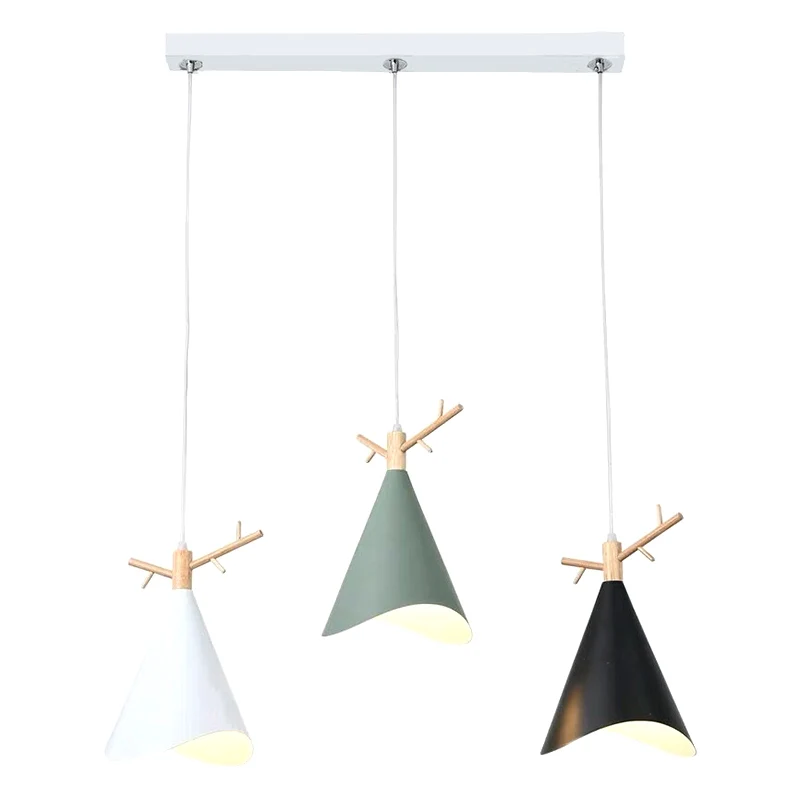 Plafonnier Multi Conique Métal Nordique 3 Ampoules Suspension Goutte Bois Blanc Bord Ondulé et Déco Bois de Cerf Clearhalo