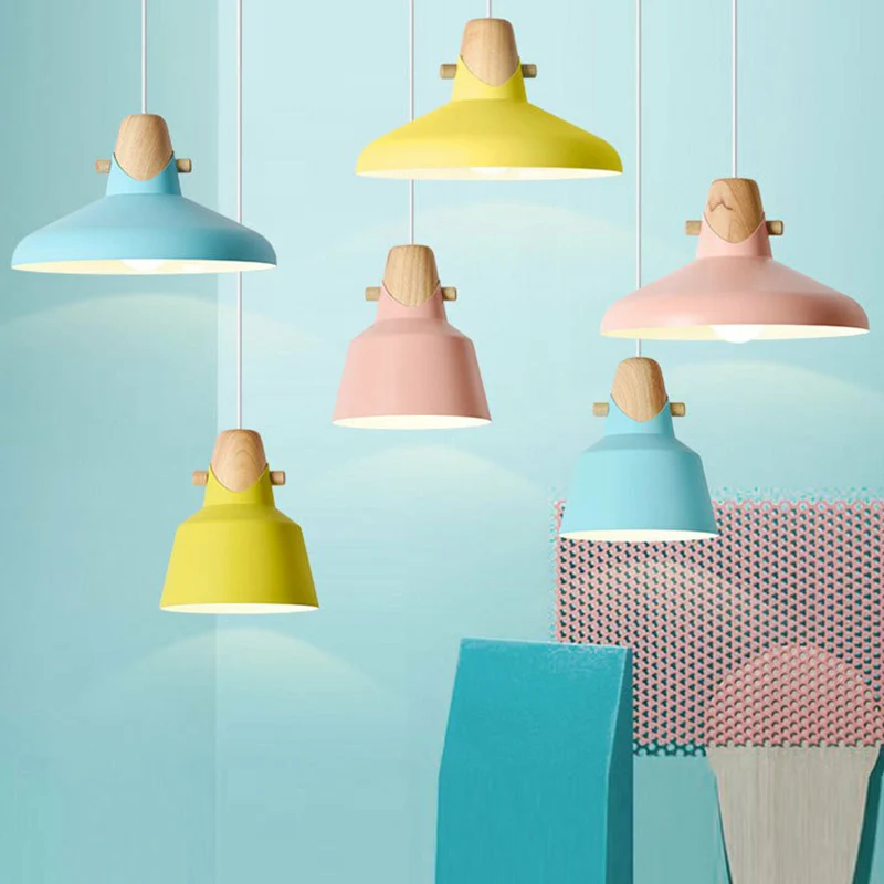 Plafonnier de restaurant conique en métal, 1 ampoule, suspension Macaron avec décor en bois Clearhalo