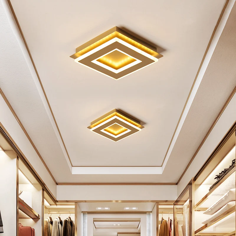 Plafonnier rond/carré au fini doré, plafonnier LED métallique moderne et élégant, lumière chaude/blanche Clearhalo