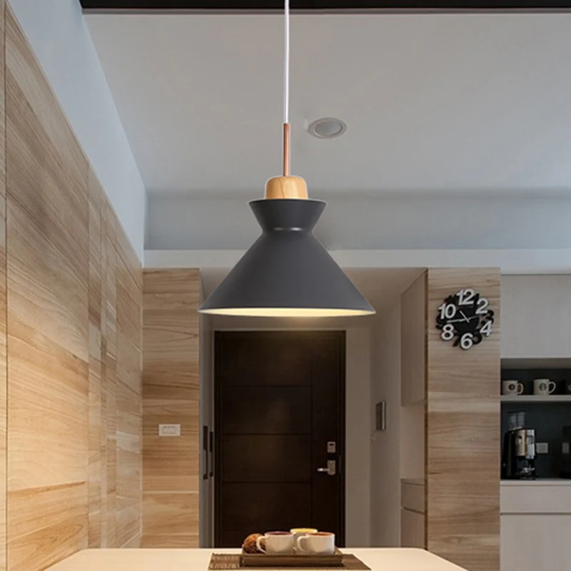 Suspension de table à manger Funnel en aluminium, plafonnier nordique à 1 lumière en gris avec liège en bois Clearhalo