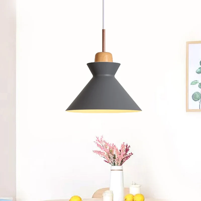 Suspension de table à manger Funnel en aluminium, plafonnier nordique à 1 lumière en gris avec liège en bois Clearhalo