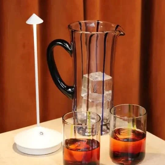 Wireless Spikelight - Éclairage étanche à intensité variable pour l'intérieur et l'extérieur Cozey Maison